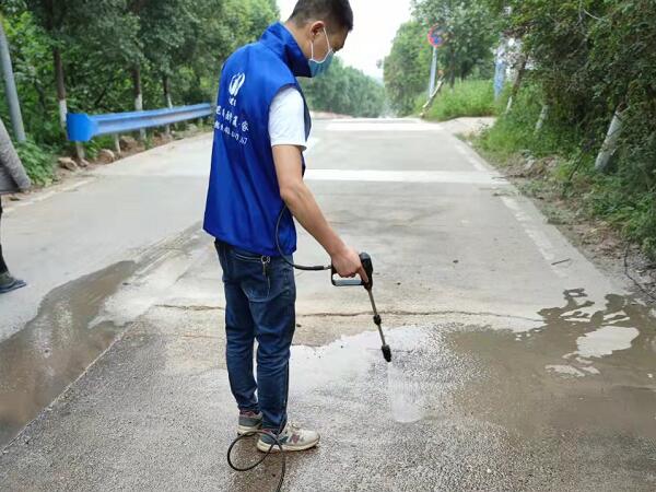 洛陽村村通道路修補現場視頻